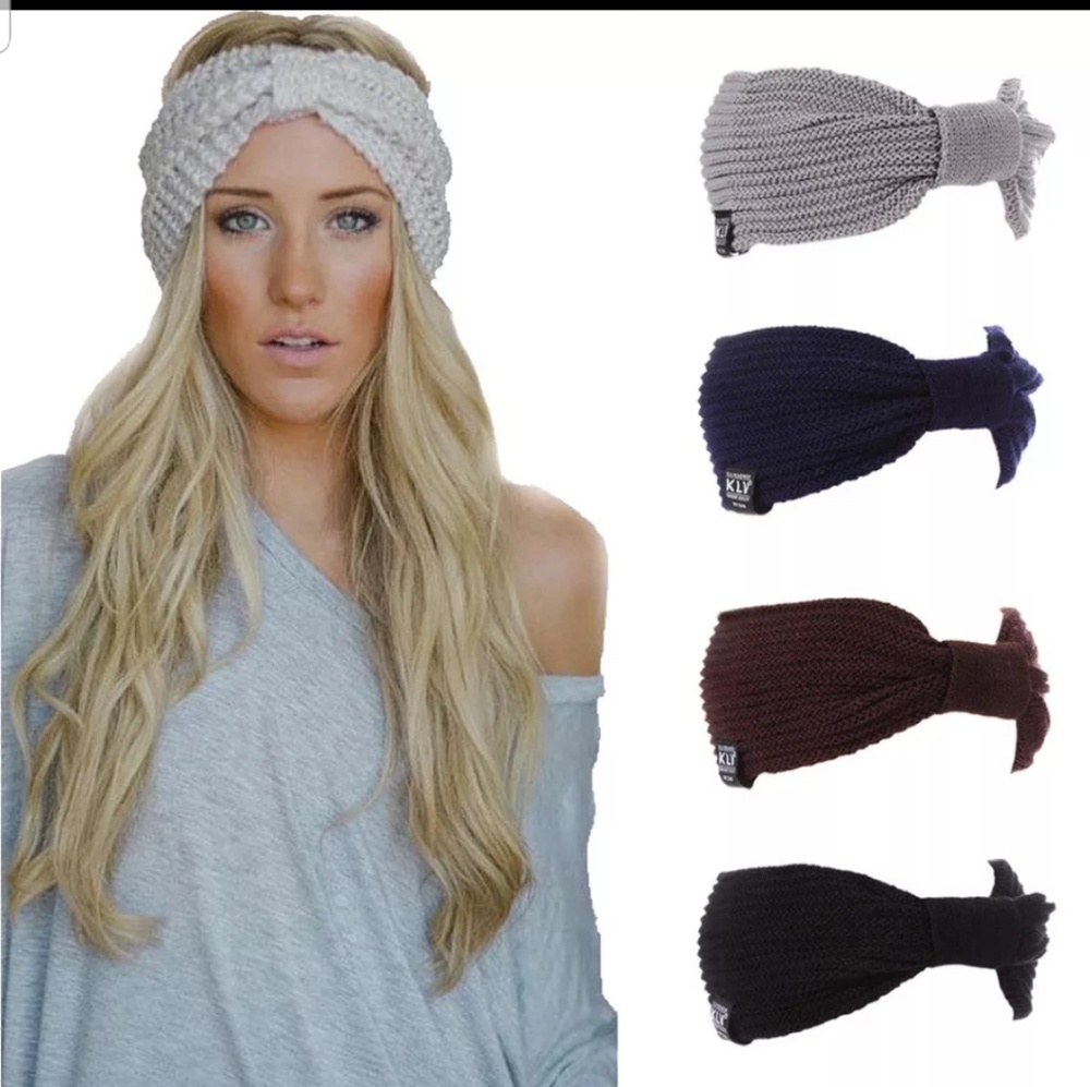 2 Women Winter Hats Wool